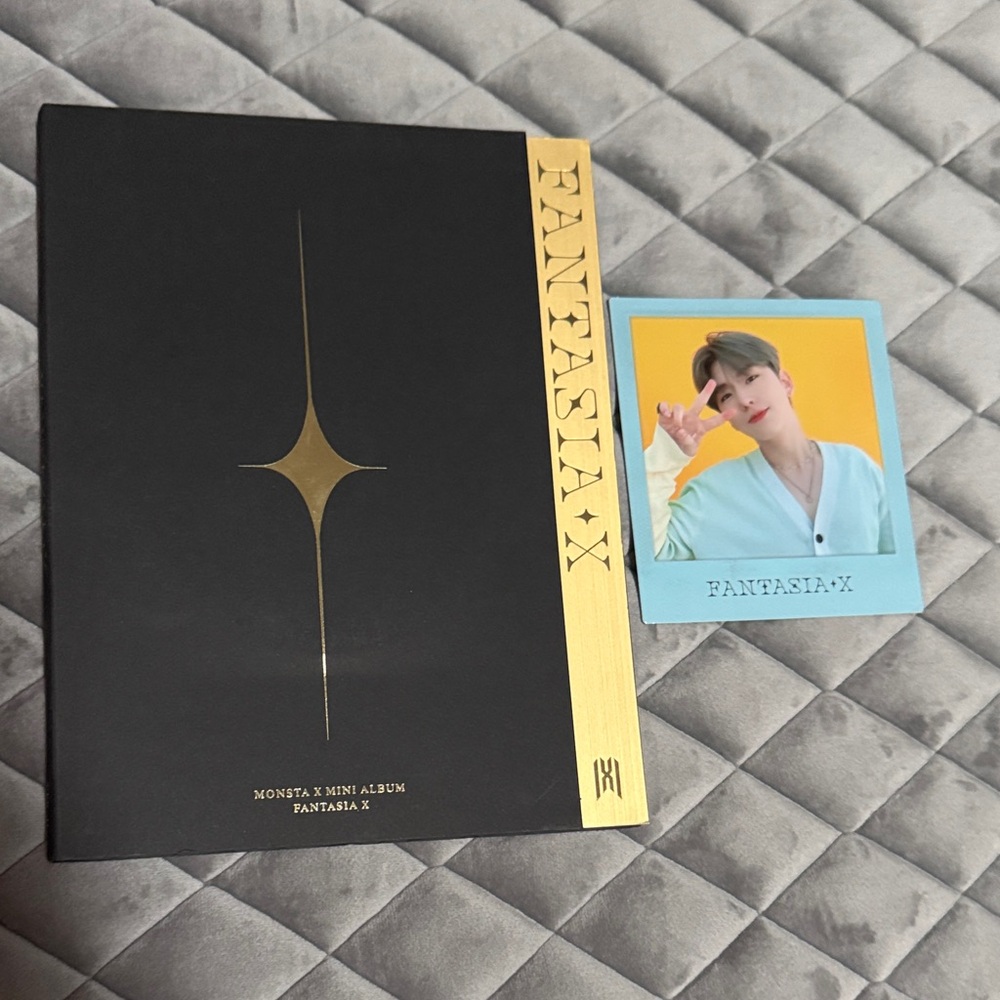 Monsta X ‘Fantasia X’ Album ver. II with polaroid